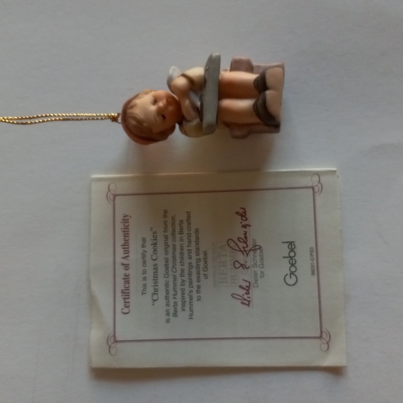 Berta Hummel "Christmas Cookies" Holiday Ornament. - Picture 5 of 7